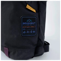 Doughnut Christopher Happy Camper 18 - Daypack -Deuter Geschaft doughnut christopher happy camper 18 daypack detail 6